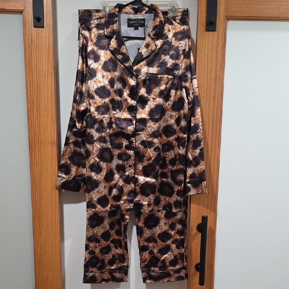 Leopard Print Women's Pajama Set